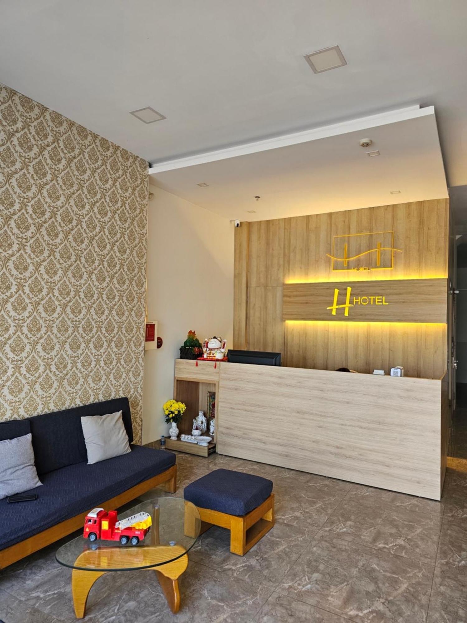 H Hotel 归仁 外观 照片